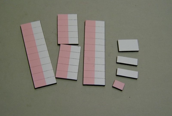 Satz Kippmagnete für Stundenplan, halb rosa/ halb weiß