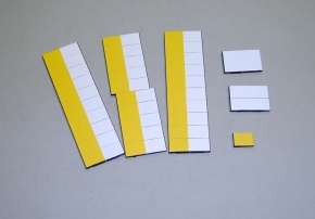 Satz Kippmagnete für Stundenplan, halb gelb-halb weiß