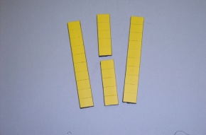 Satz Kippmagnete für Zusatzpläne, gelb mit Streifen